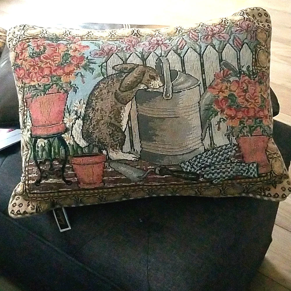 Fashion Bunny Tapestry Tweed Accent Throw Pillow